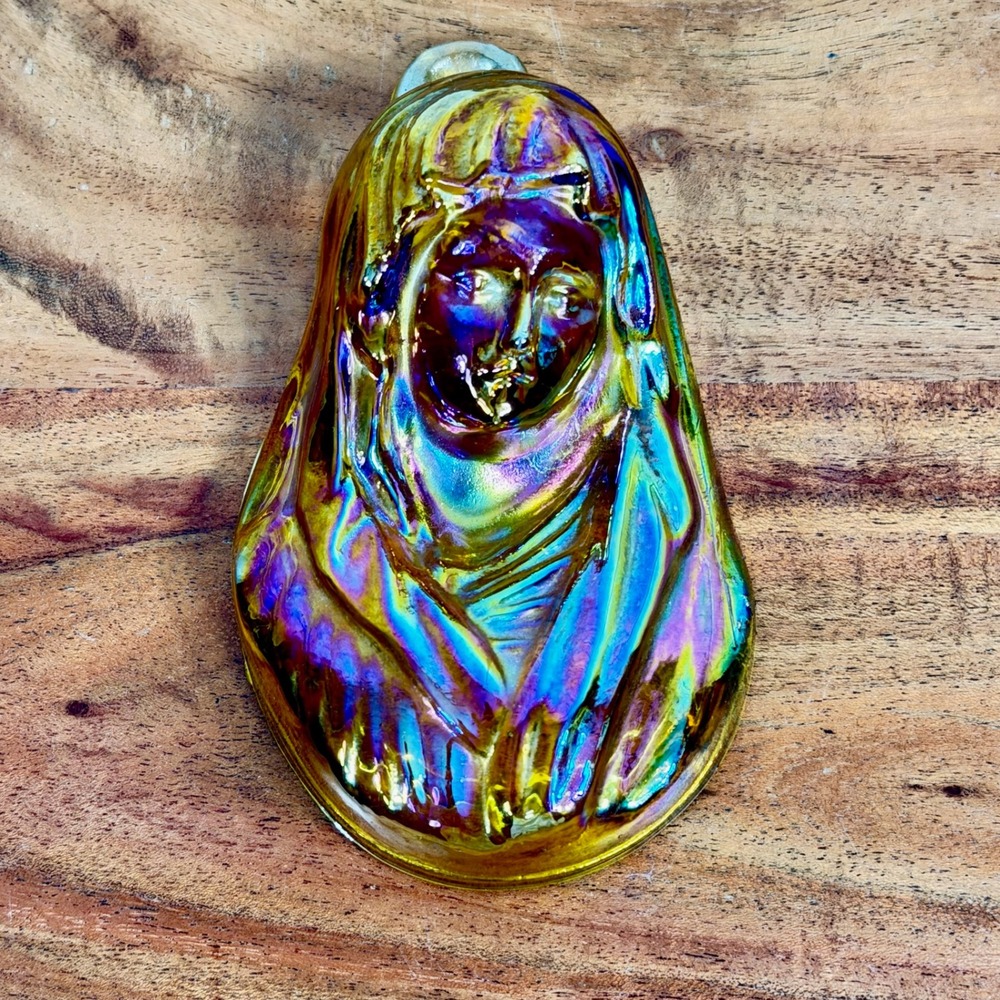 Amber Carnival Glass Madonna Wall Hanging Mold Iridescent Religious Plaque 5.5" - Picture 1 of 8